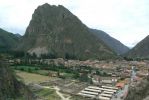 PICTURES/Sacred Valley - Ollantaytambo/t_Mountain & Town.JPG